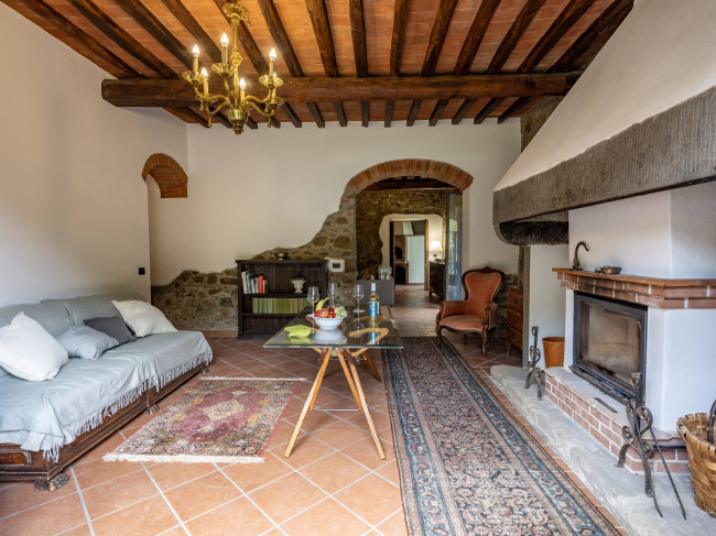 Casa colonica in vendita a Figline e Incisa Valdarno