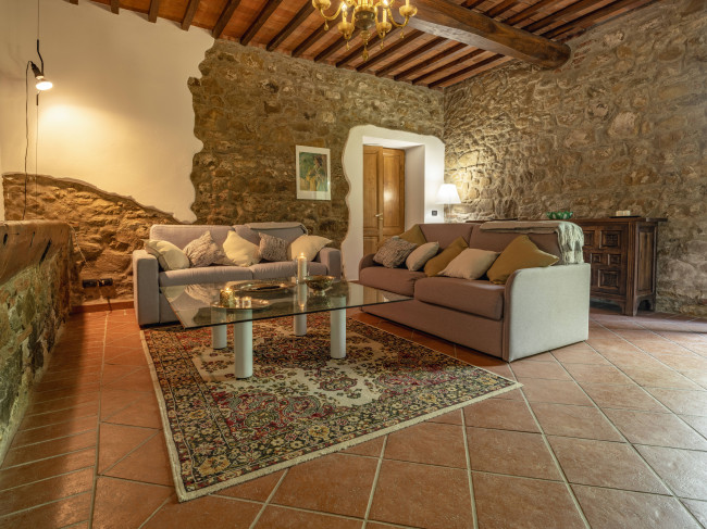 Casa colonica in vendita a Figline e Incisa Valdarno