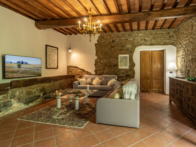Casa colonica in vendita a Figline e Incisa Valdarno