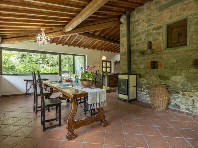 Casa colonica in vendita a Figline e Incisa Valdarno