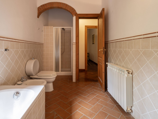 Casa colonica in vendita a Figline e Incisa Valdarno