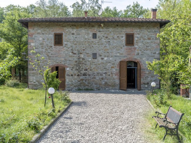 Casa colonica in vendita a Figline e Incisa Valdarno