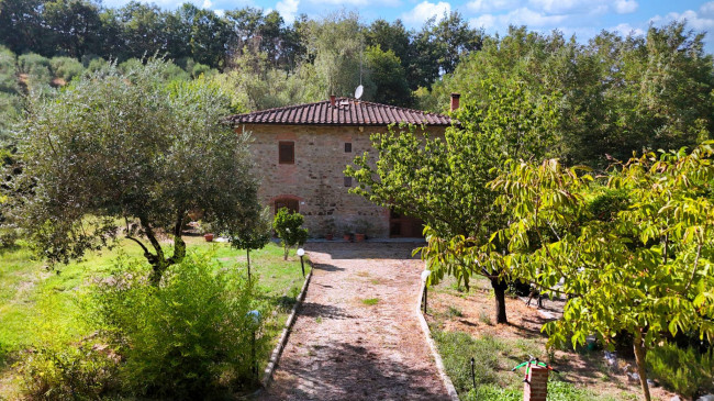 Casa colonica in vendita a Figline e Incisa Valdarno