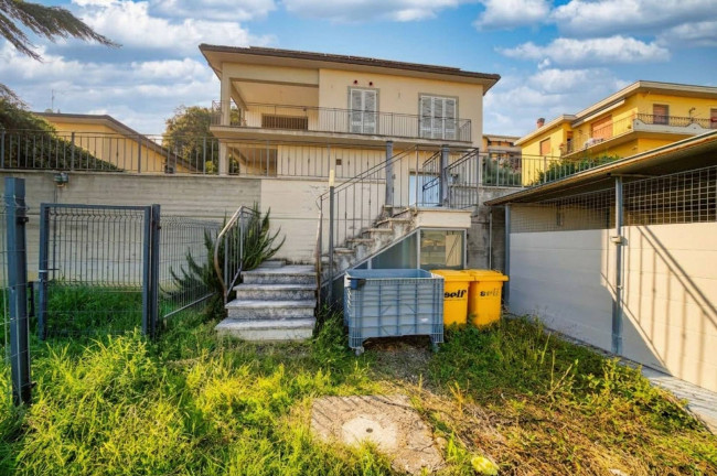 Villa in vendita a Figline e Incisa Valdarno