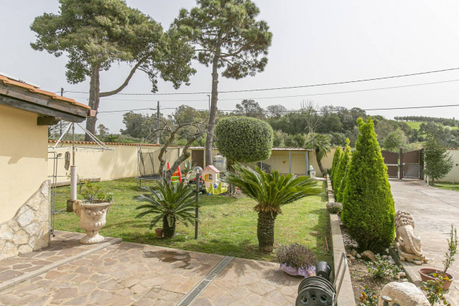 Villa in vendita a Pomezia (RM)