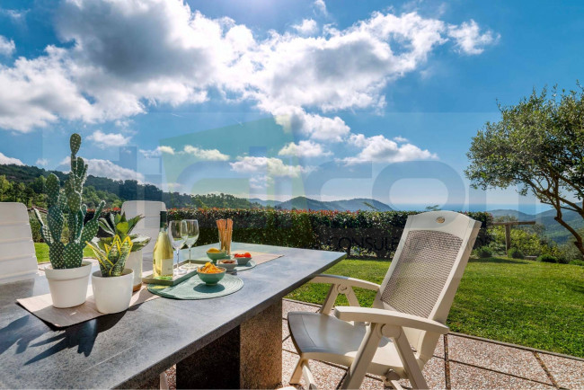 Casa singola - Indipendente in Vendita a Magliolo