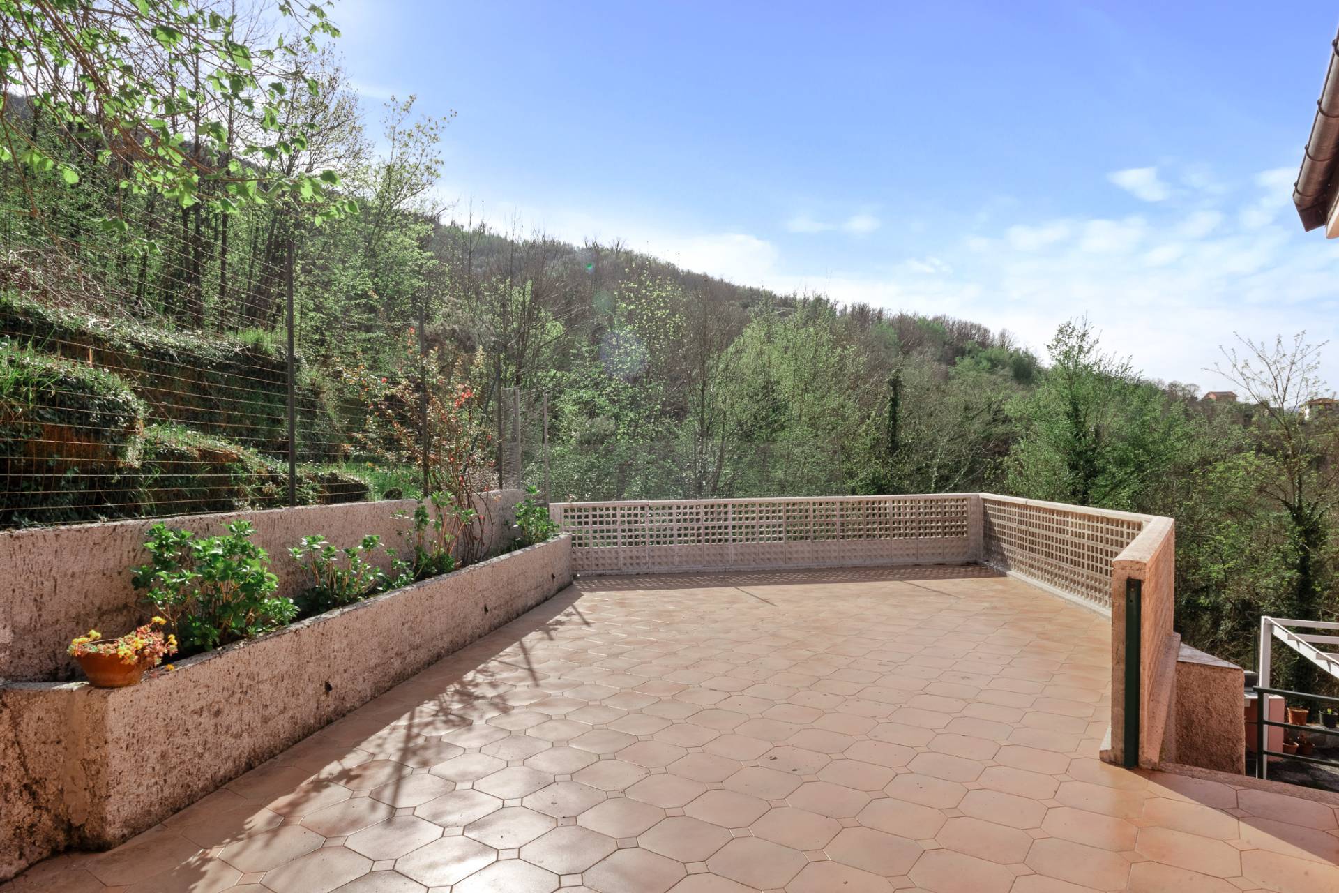 Casa indipendente in vendita a Cogorno (GE)