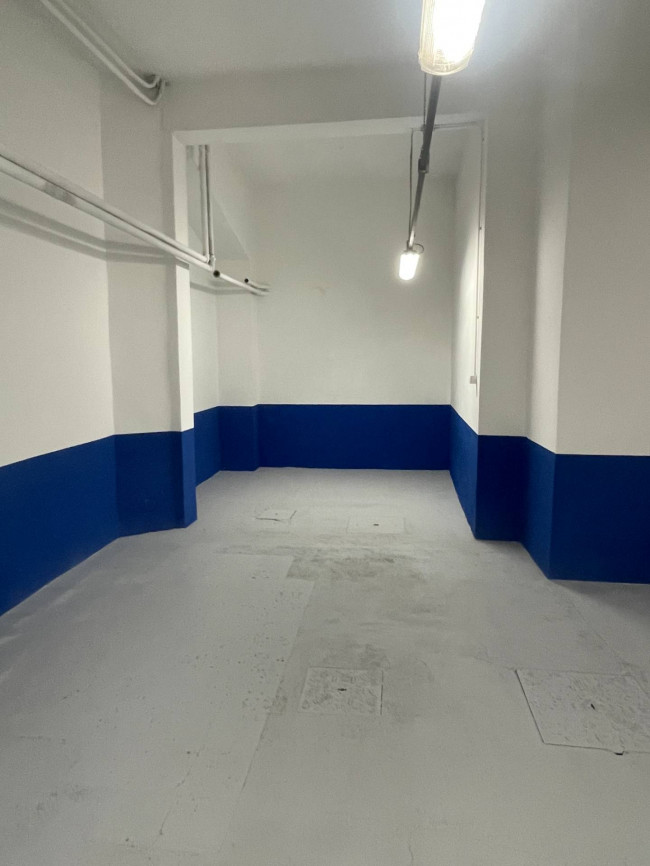 Posto auto coperto in vendita a Firenze