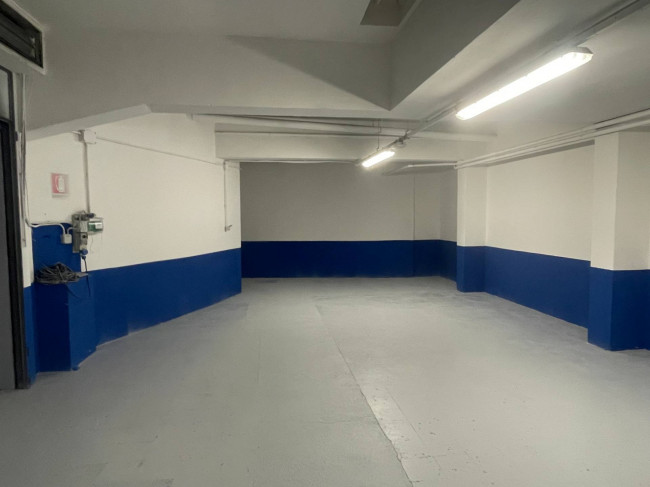 Posto auto coperto in vendita a Firenze