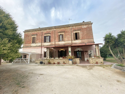 Villa singola in vendita a Brindisi