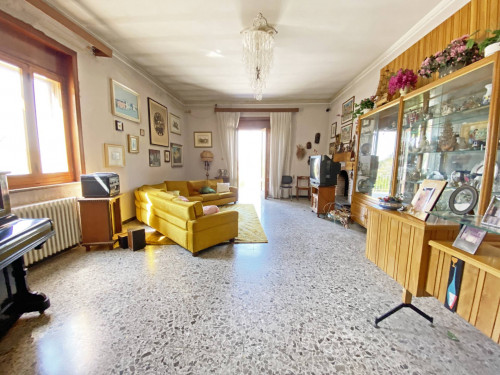 Casa Indipendente in vendita a Brindisi