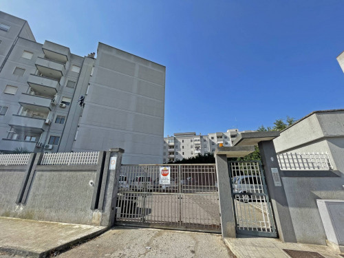 Appartamento in vendita a Brindisi