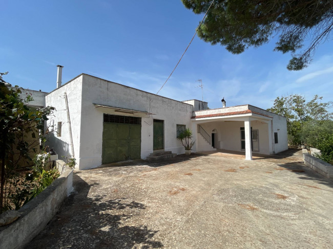  for sale in Ostuni