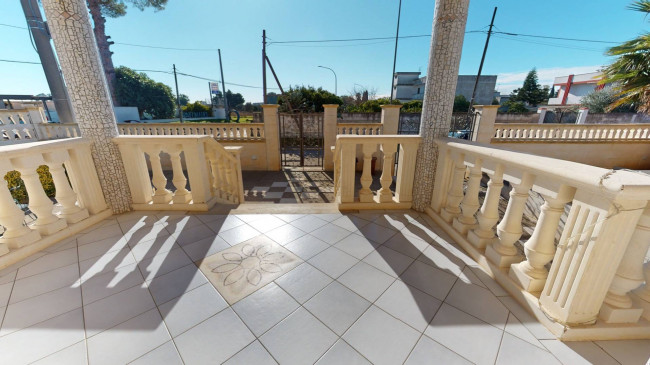  for sale in San Pietro Vernotico