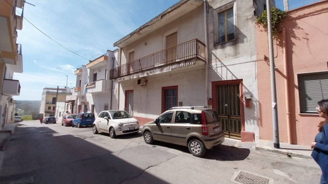  for sale in Oria