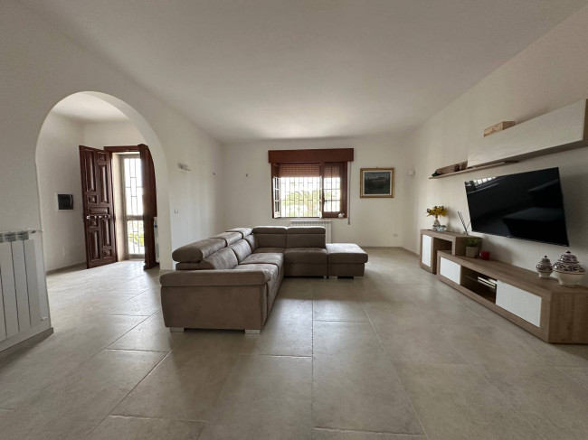  for sale in San Pietro Vernotico