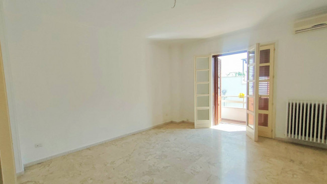  for sale in San Pietro Vernotico