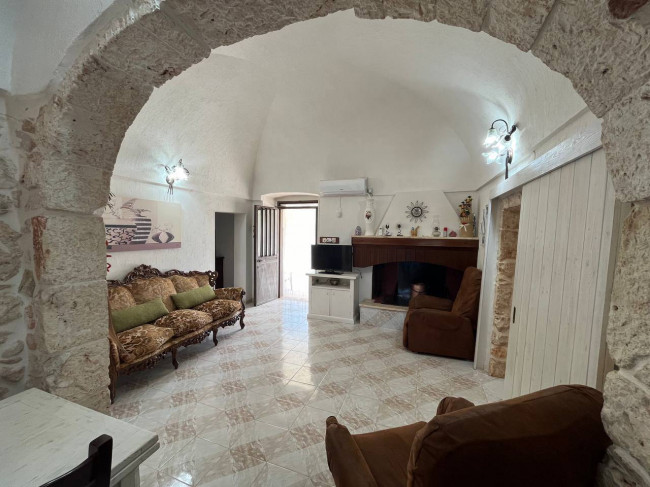  for sale in Ceglie Messapica