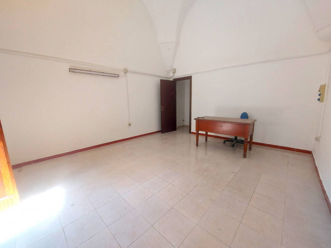  for rent in Brindisi