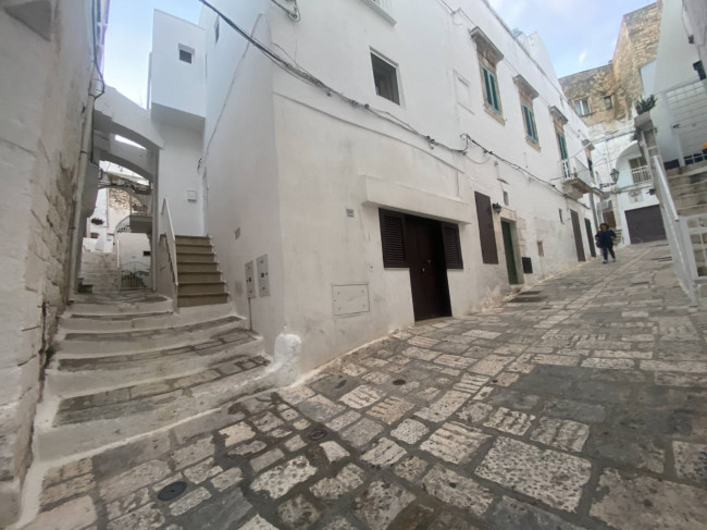  for sale in Ostuni