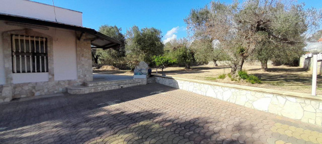  for sale in Villa Castelli