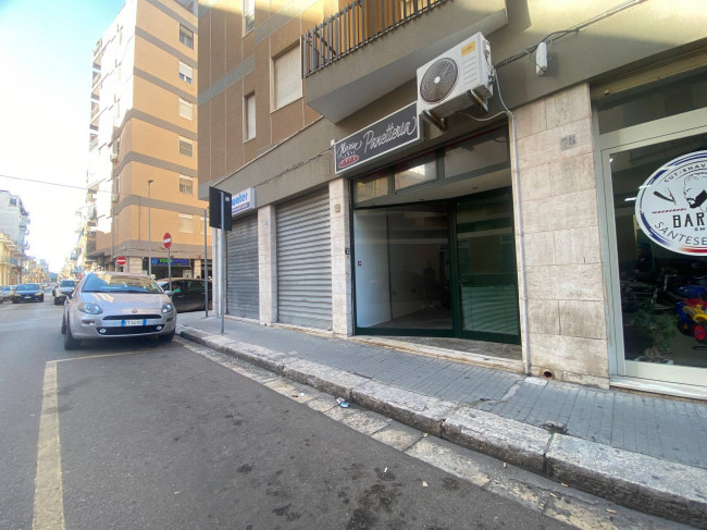 Locale Commerciale in affitto a Brindisi