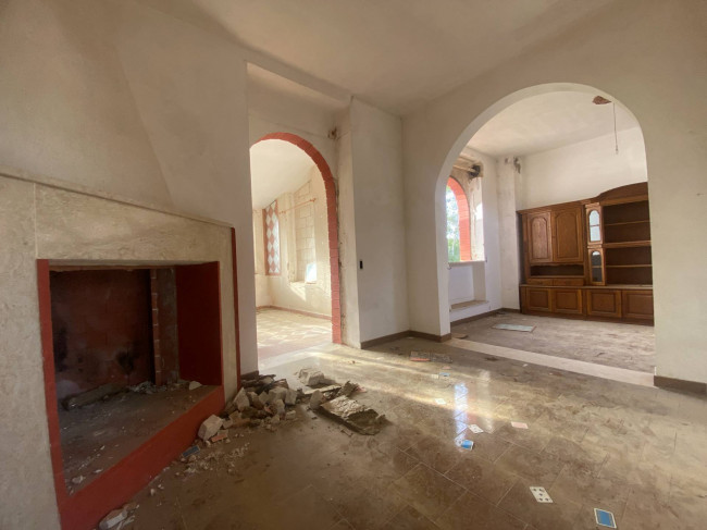 Casa Indipendente in vendita a Torricella