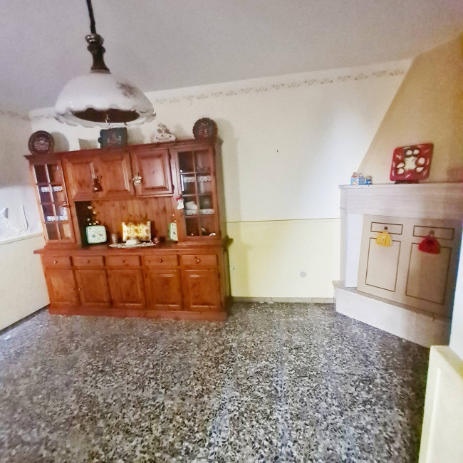 Casa Indipendente in vendita a Latiano