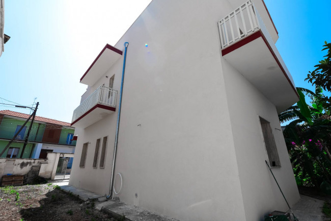 Casa Semindipendente in vendita a Brindisi