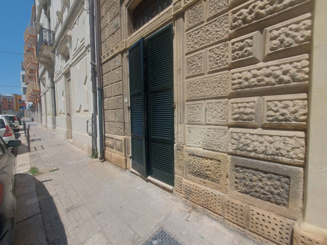 Attività  Commerciale in affitto a Brindisi