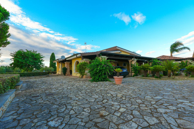 Villa singola in vendita a Guagnano