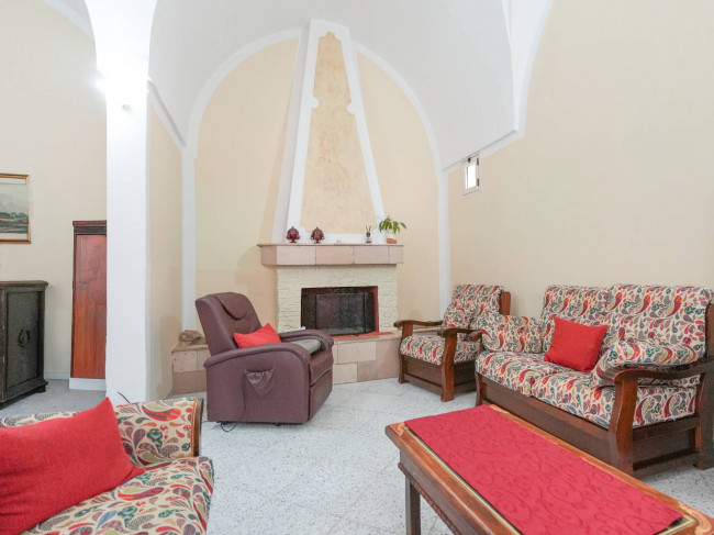  for sale in San Michele Salentino
