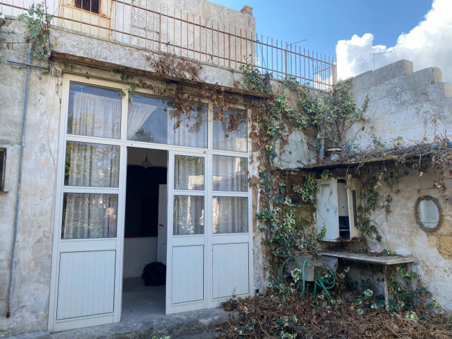  for sale in San Pietro Vernotico