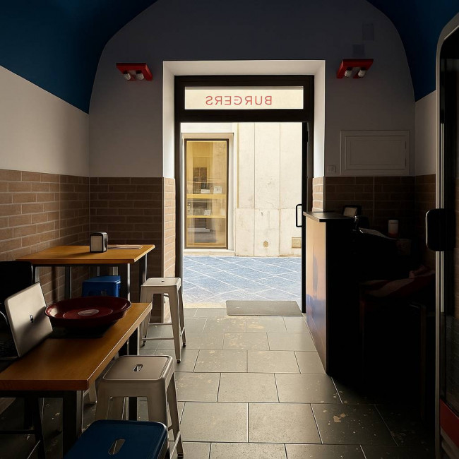  for rent in Brindisi