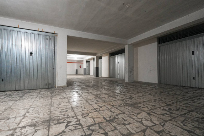 POSTI AUTO in vendita a Mesagne