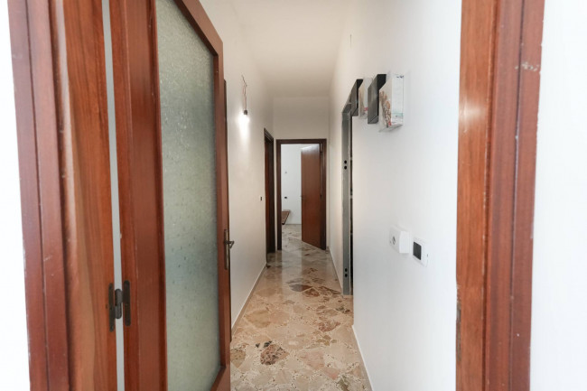  for rent in Brindisi