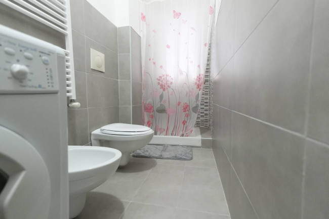  for rent in Brindisi