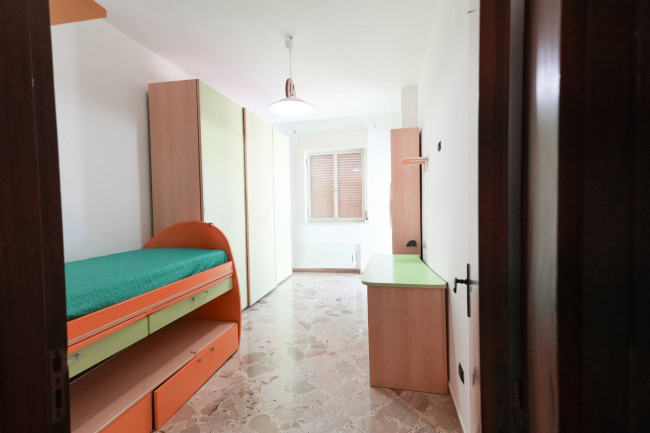  for rent in Brindisi