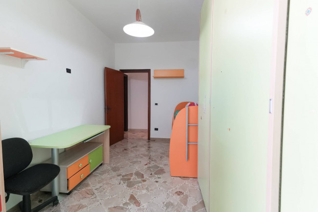 for rent in Brindisi