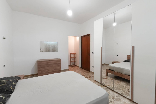  for rent in Brindisi