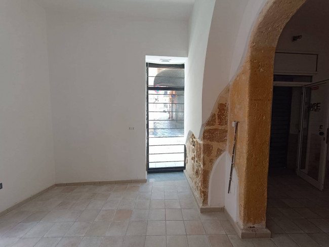 Locale Commerciale in affitto/vendita a Brindisi