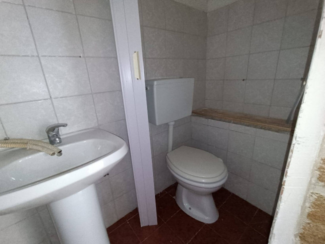 Locale Commerciale in affitto/vendita a Brindisi