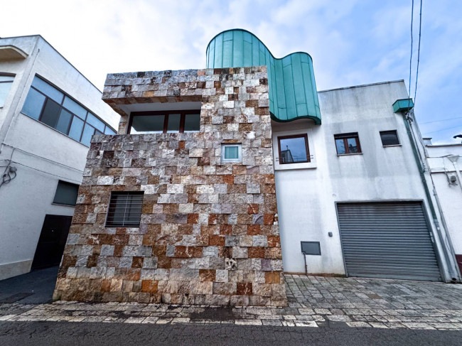 Casa Indipendente in vendita a Latiano