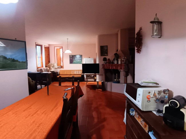  for sale in Oria
