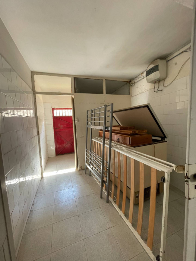 Locale Commerciale in vendita a Mesagne