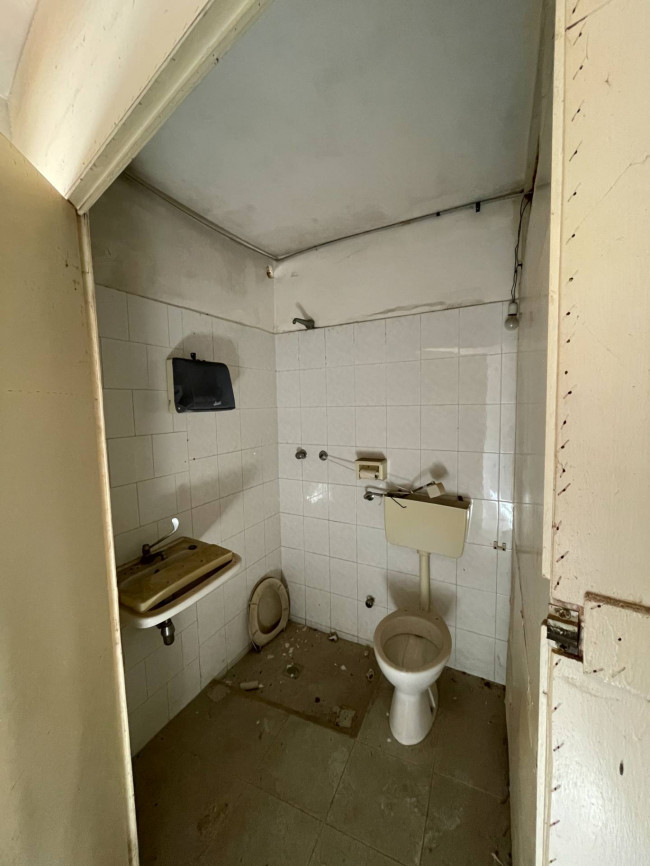 Locale Commerciale in vendita a Mesagne