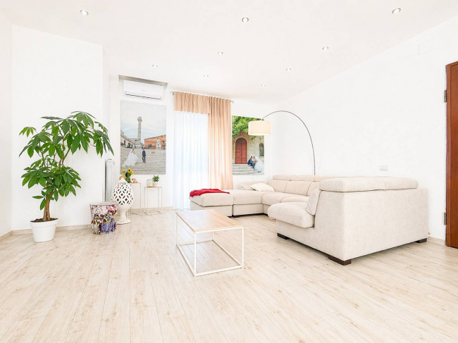  for sale in Brindisi