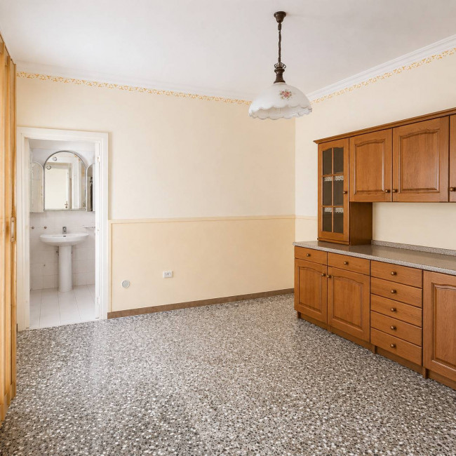 for sale in Latiano