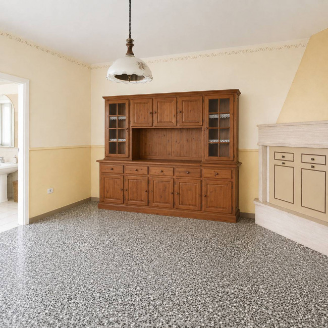  for sale in Latiano