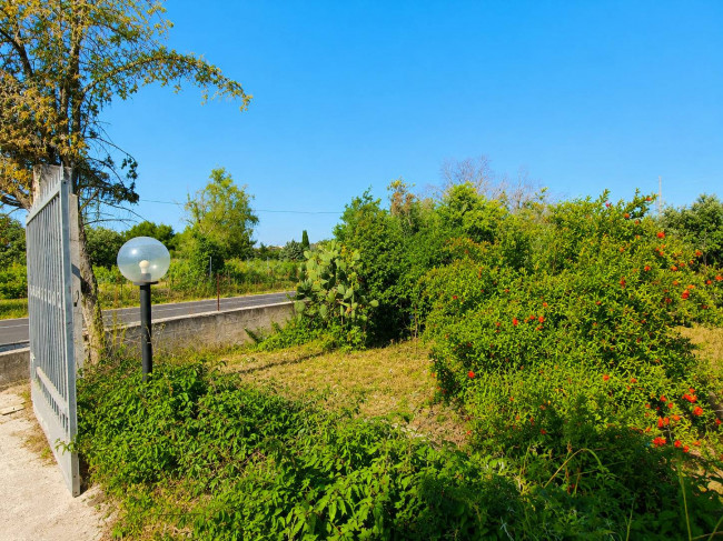  for sale in Oria